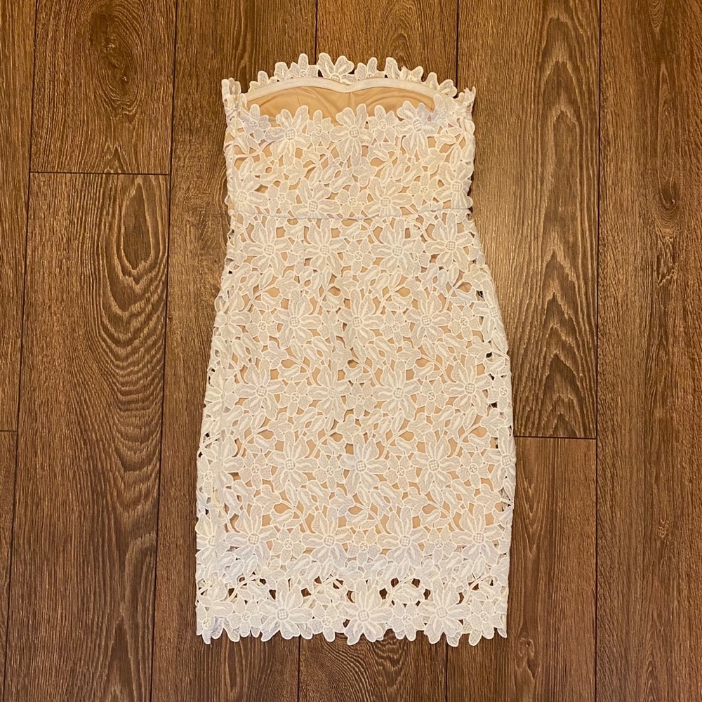 WYLDR Floral Lace Dress - Picture 8 of 10